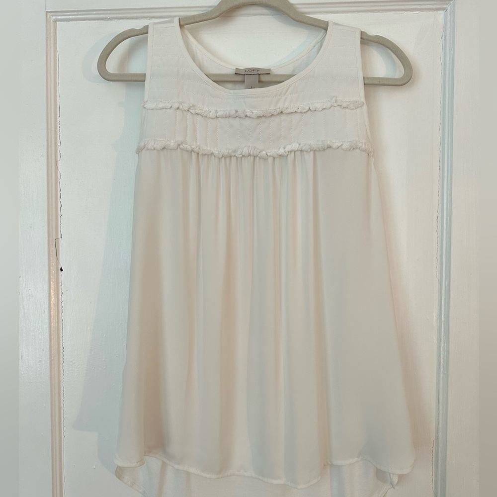 Loft sleeveless blouse
